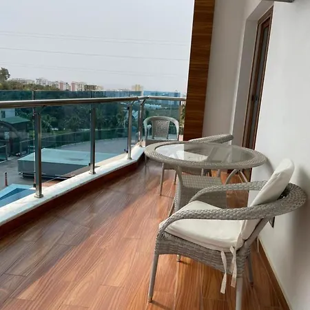 Azura Apartment Alanya